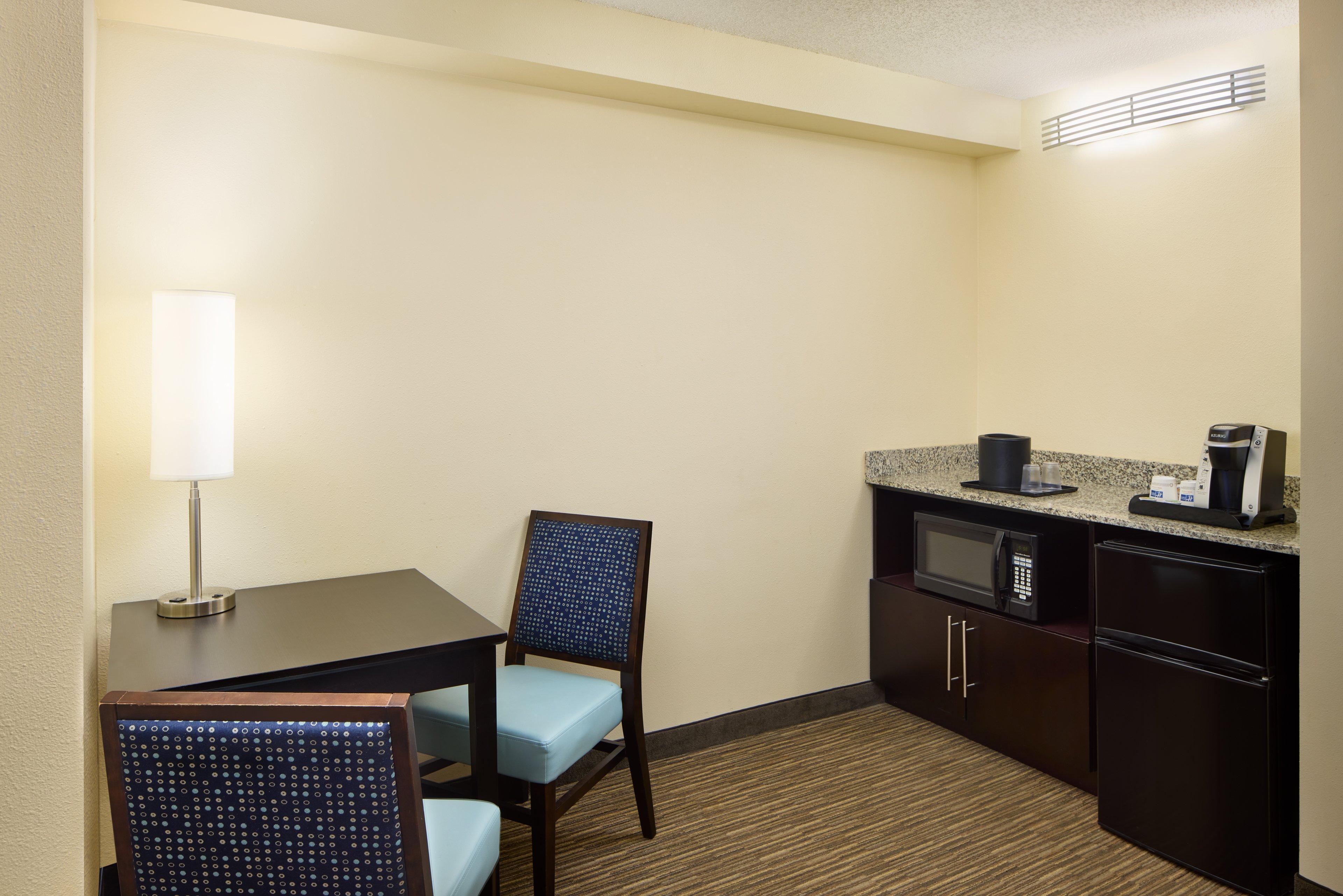 Holiday Inn Express & Suites Alpharetta By Ihg Luaran gambar